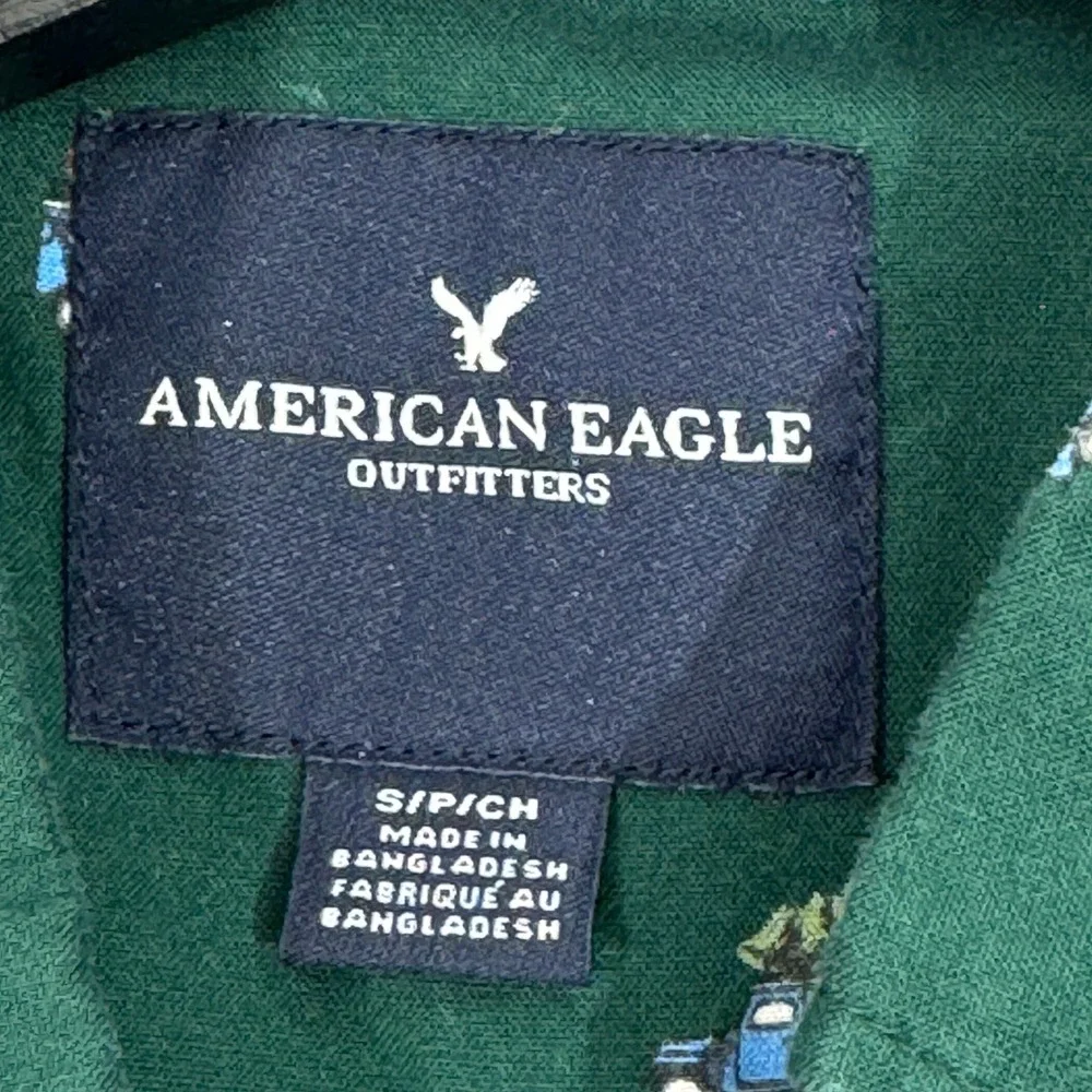 American‎ Eagle Shirt Mens S Green Christmas Truck Seriously Soft Button Down S